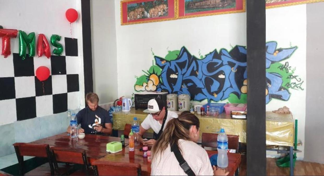 Vang Vieng Ruby Backpackers Hostel Exterior foto