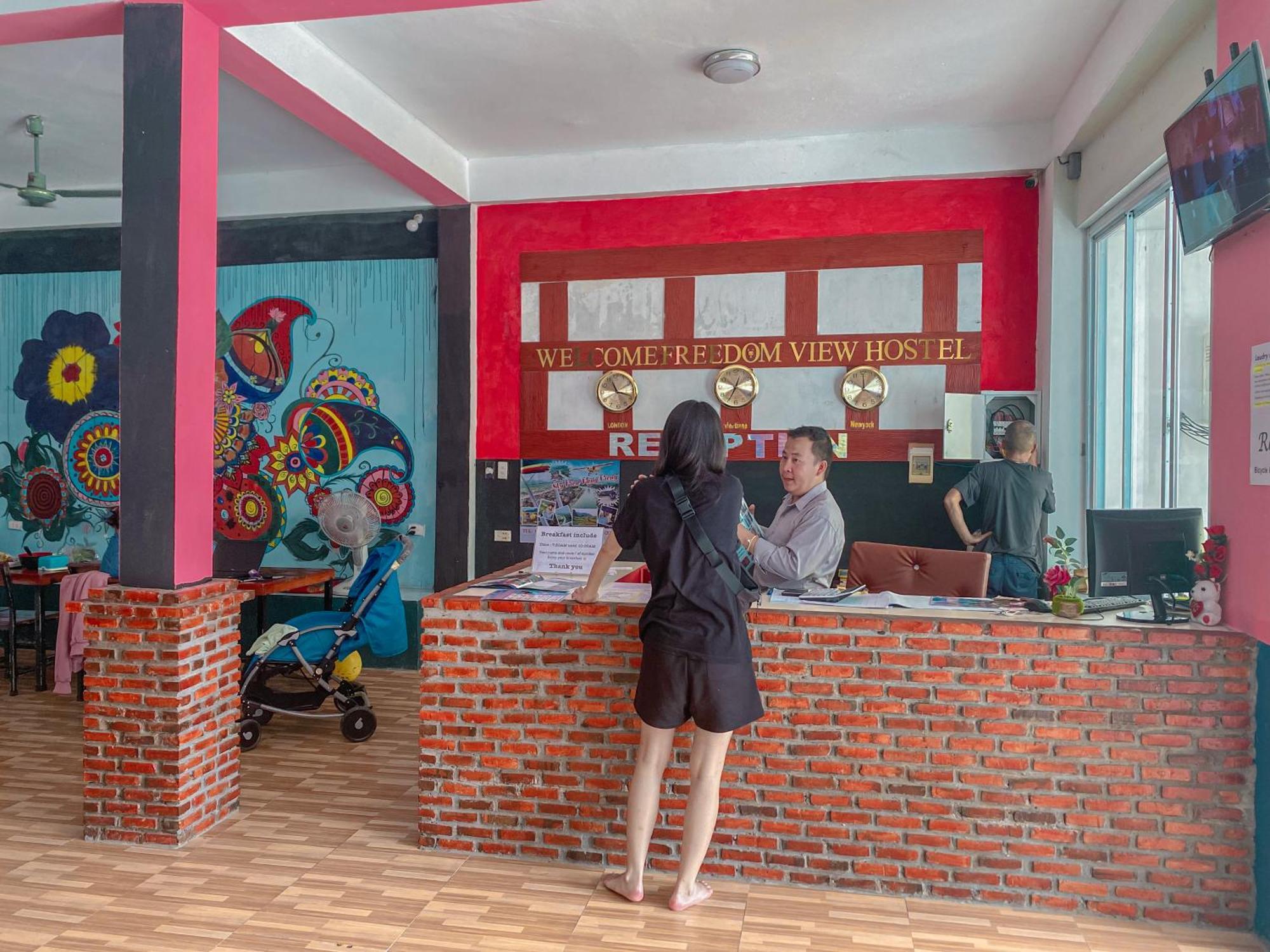 Vang Vieng Ruby Backpackers Hostel Exterior foto